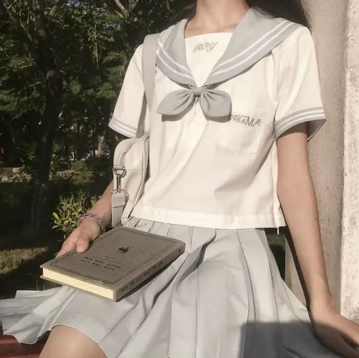 相亲遇甜妹，偷娶她闺蜜